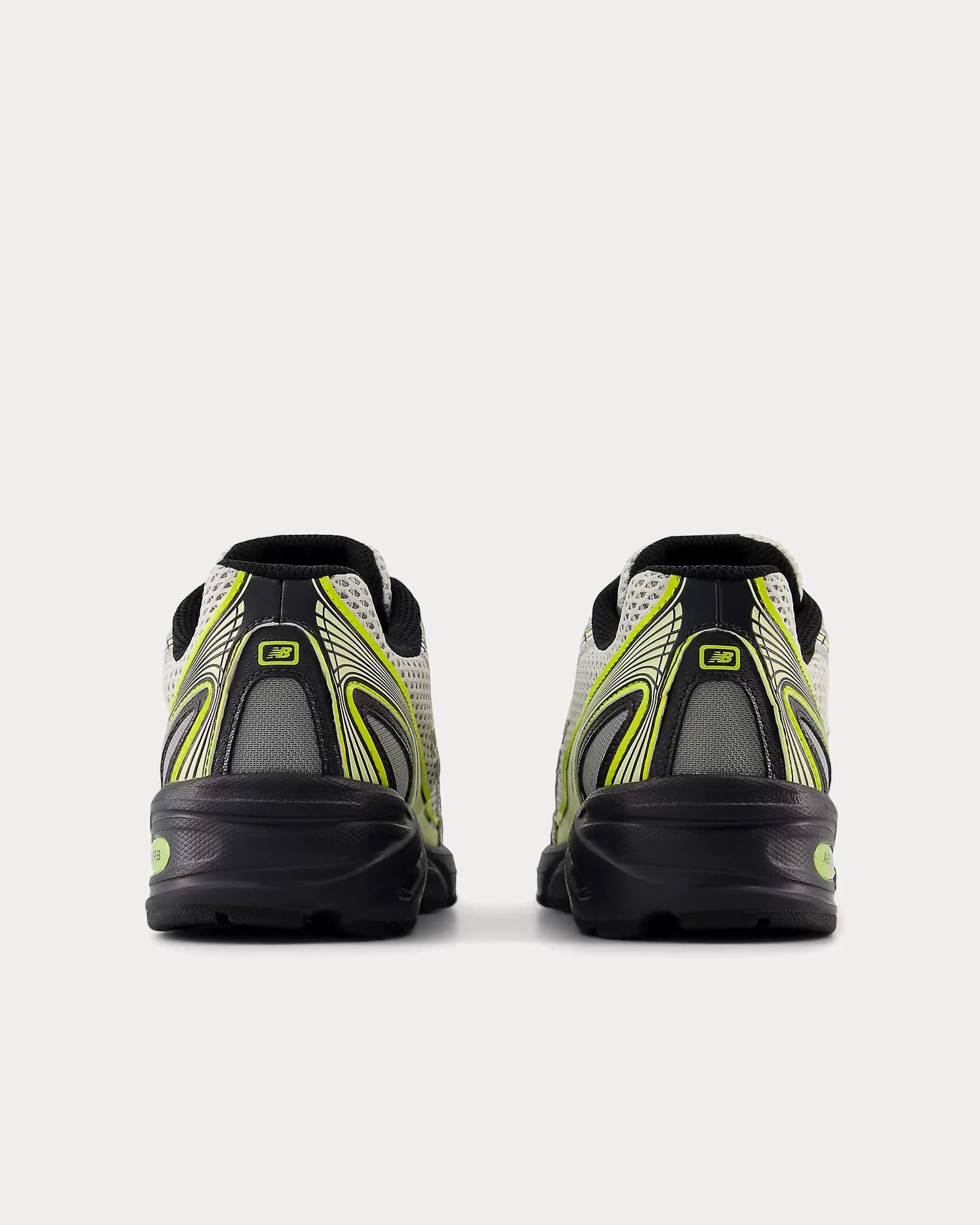 740 Sea Salt / Phantom / Firefly Low Top Sneakers