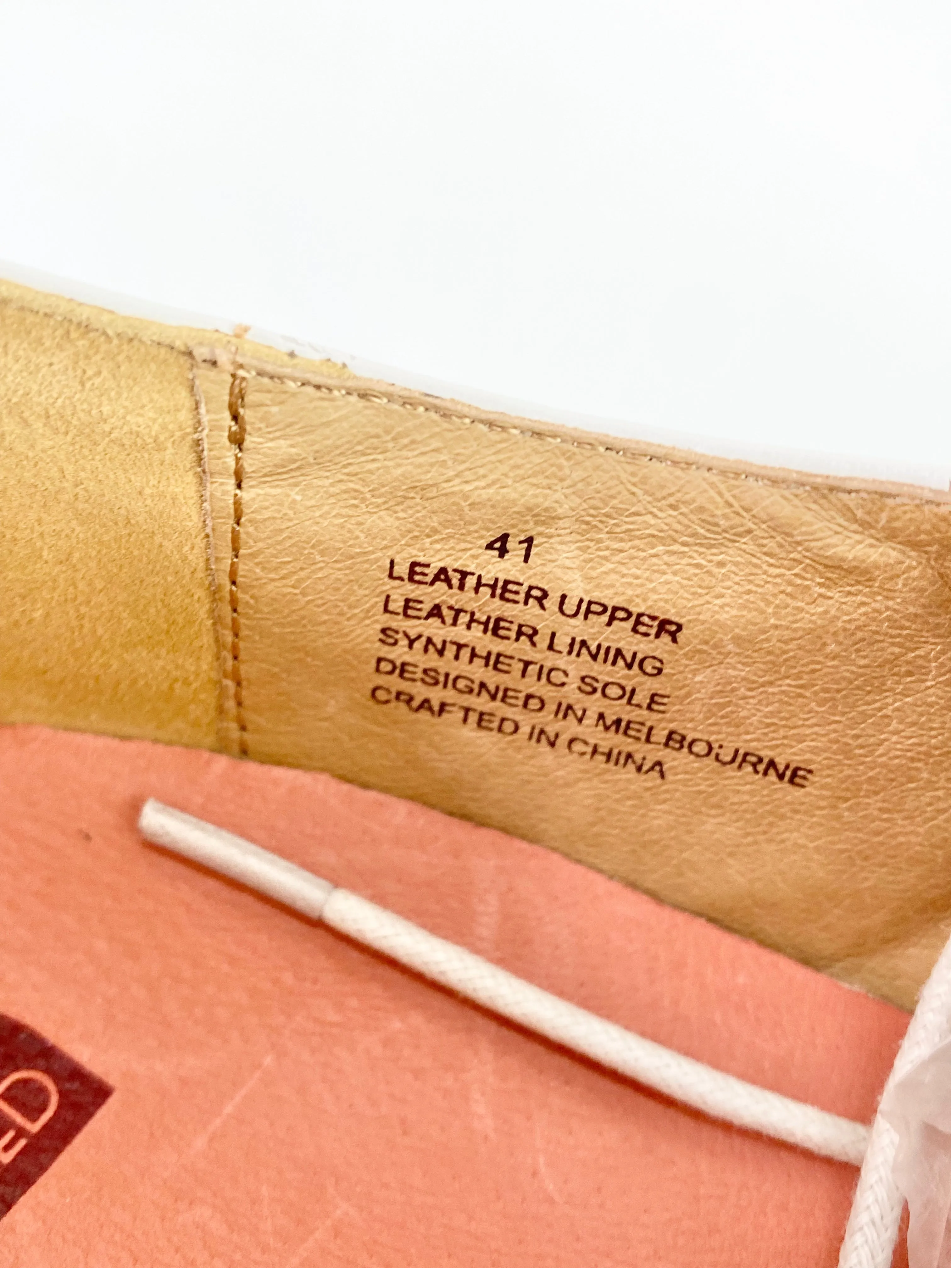 Bared White Leather 'Cockatoo' Lace Ups - EU41