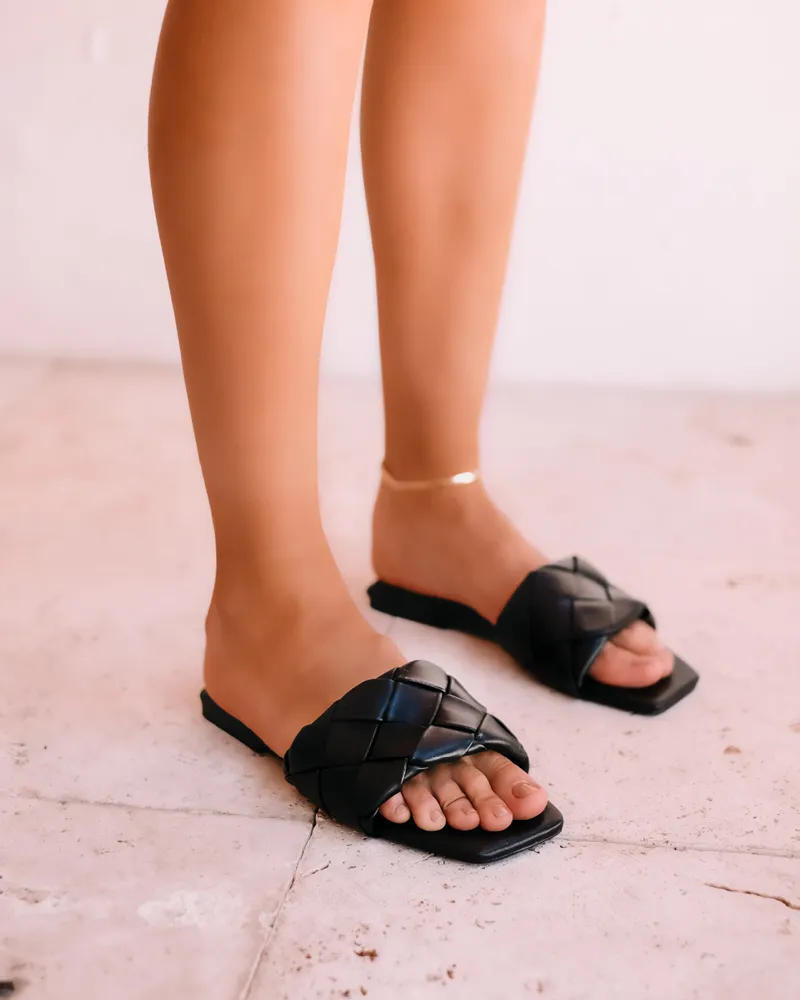 Billini Felix Flats