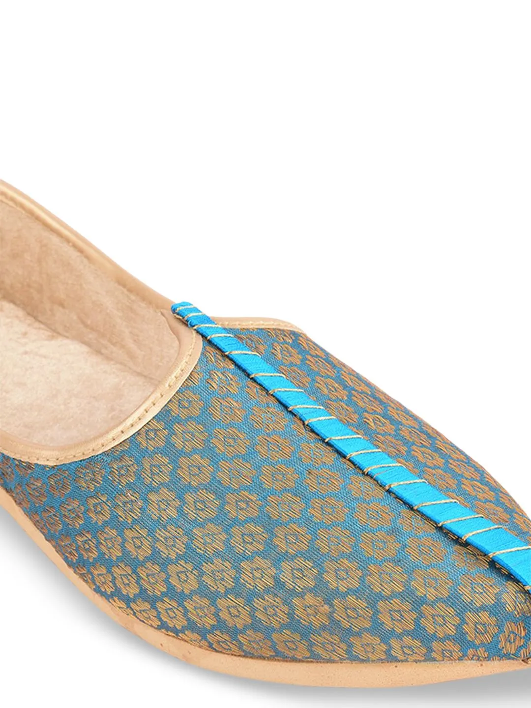 DESI COLOUR Men Woven Design Mojaris