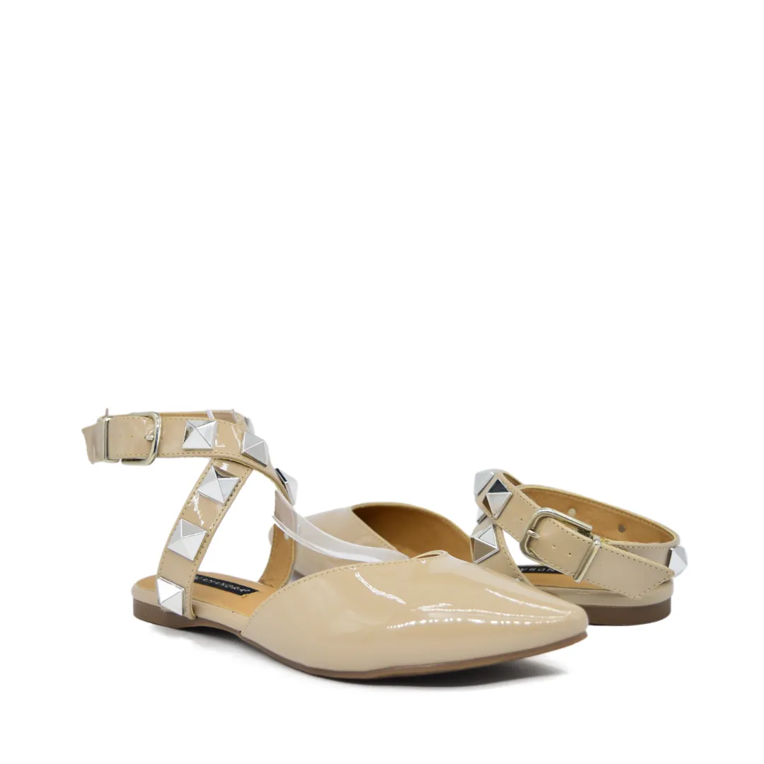 Flats Kendra Clay