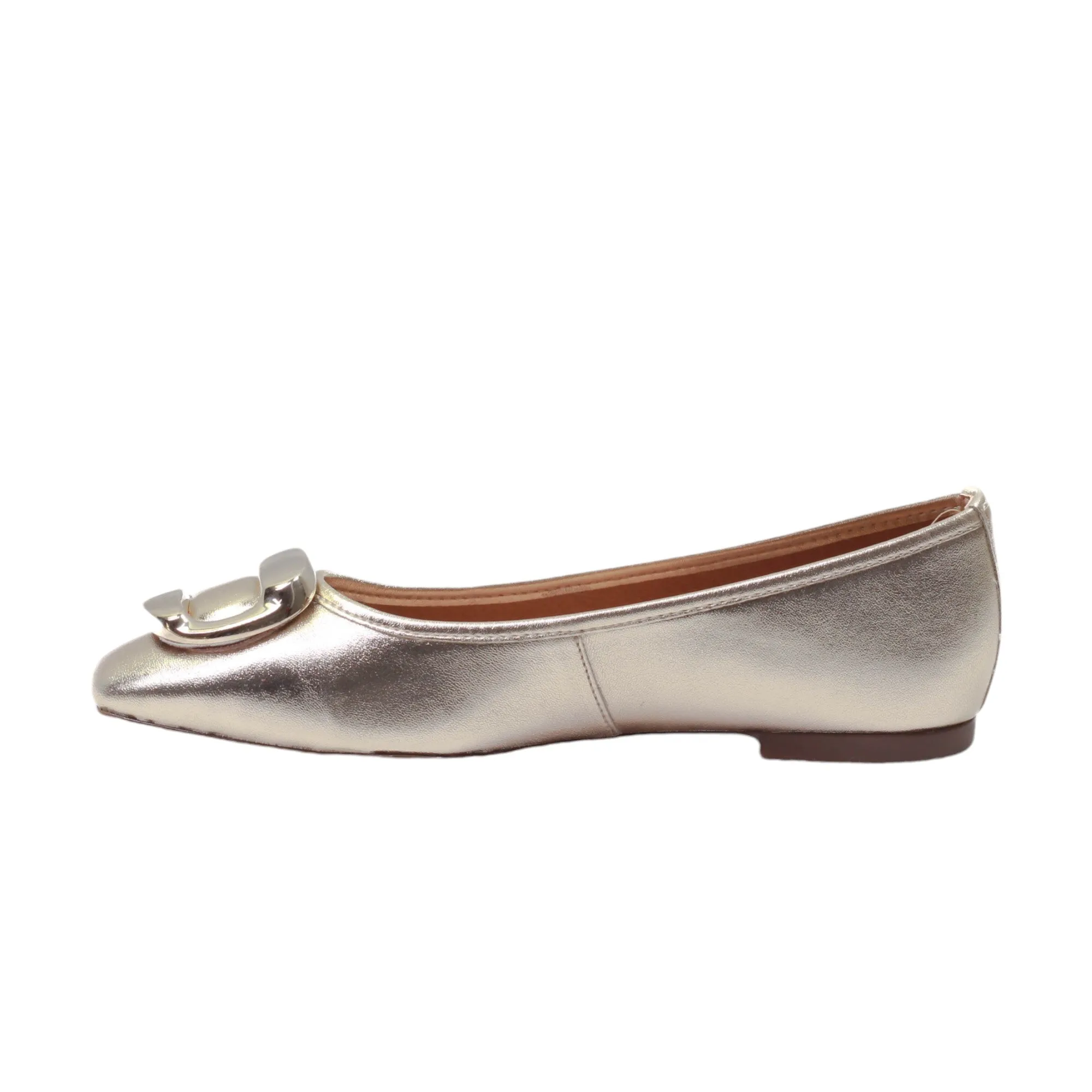 Flats para dama de piel lisa y tacon bajo, herraje frontal