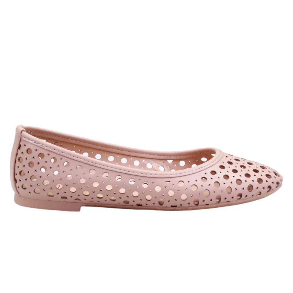 Flats para dama de punta redonda y corte con perforaciones circulares