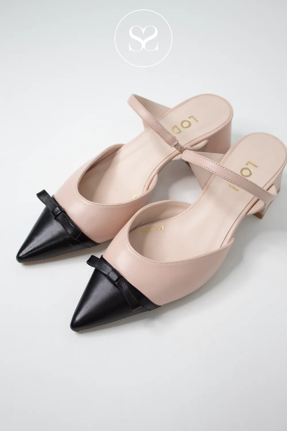 LODI CHURE NUDE/BLACK LEATHER POINTED TOE BLOCK HEEL SHOES
