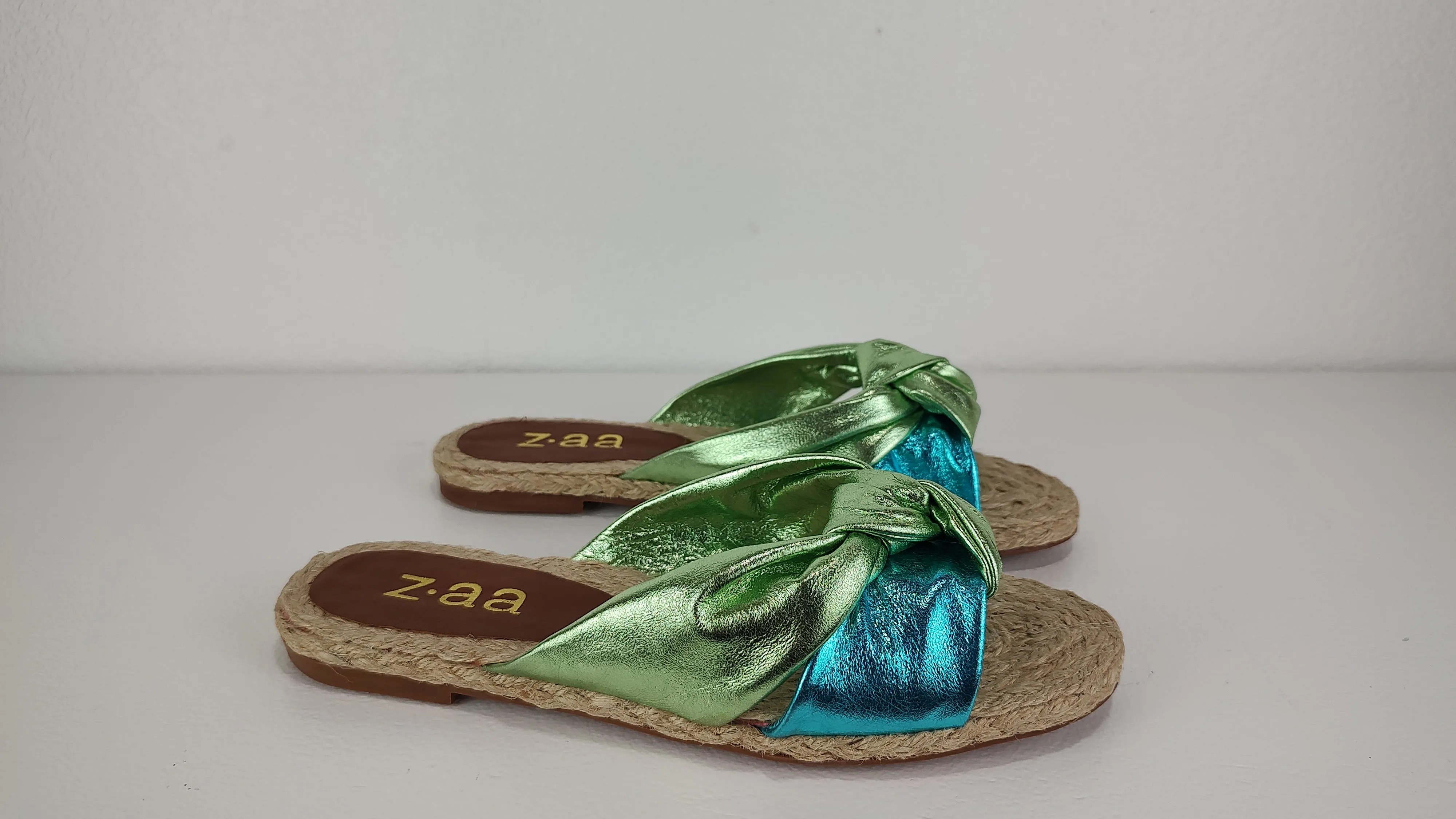 Metallic Knot Sandal