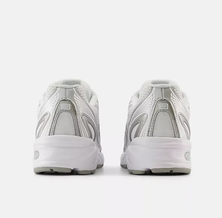 New Balance U740WM2 Sneaker- White/ Silver Metallic