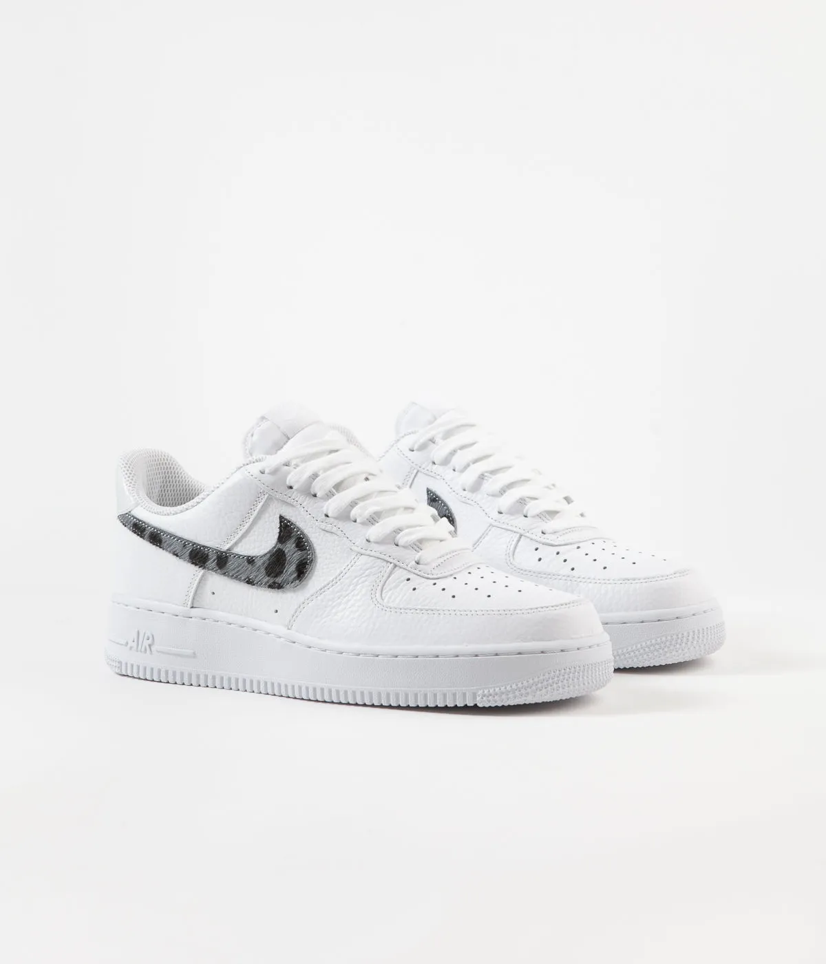 Nike Air Force 1 LV8 Shoes - White / Thunderstorm - White