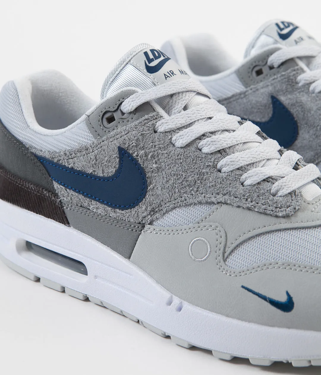 Nike Air Max 1 Shoes - Smoke Grey / Valerian Blue - Dark Smoke Grey