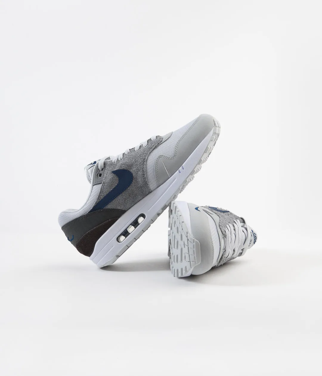 Nike Air Max 1 Shoes - Smoke Grey / Valerian Blue - Dark Smoke Grey
