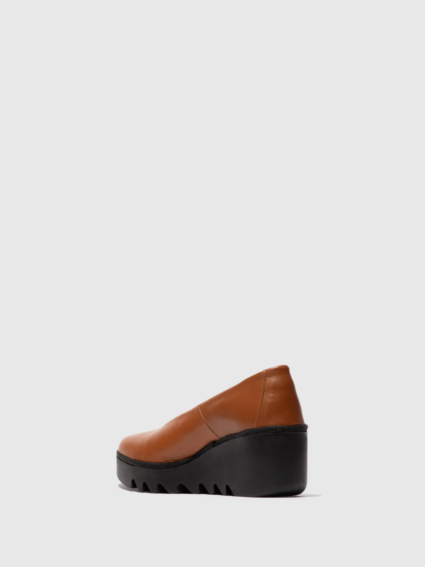Slip-on Shoes BESO246FLY CAMEL