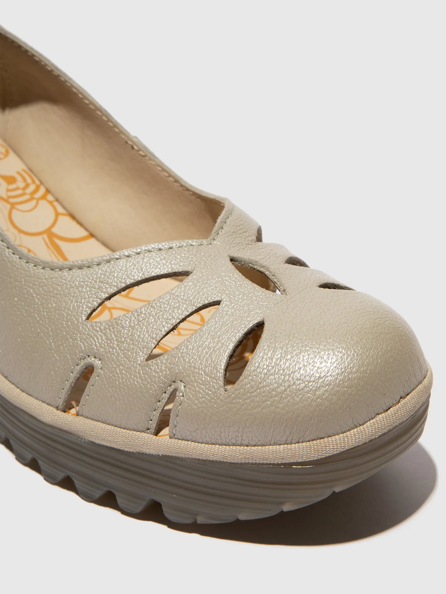 Slip-on Shoes YUBI480FLY SILVER
