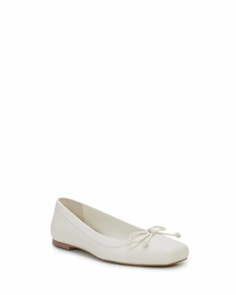Vince Camuto Women's Corrine White M