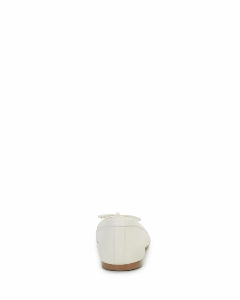 Vince Camuto Women's Corrine White M