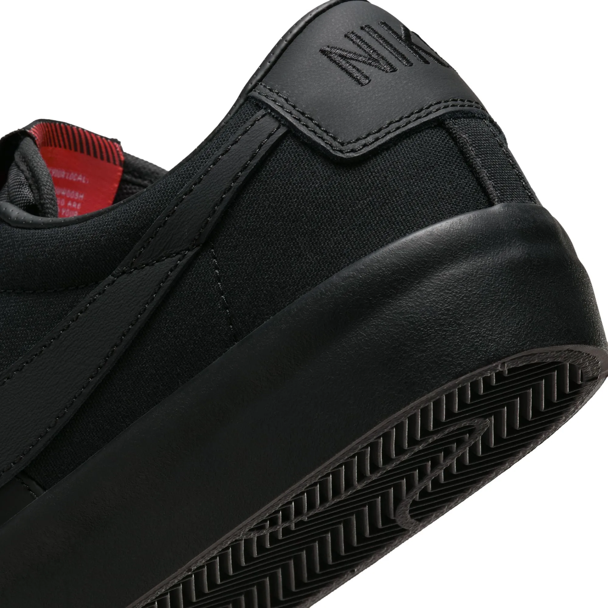 ZOOM BLAZER LOW PRO GT ISO Black Black Balck